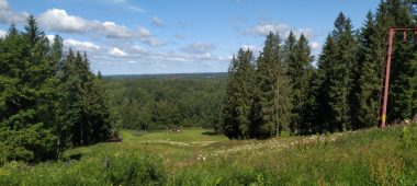 Гайзинькалнс — самая высокая гора в Латвии. Пункт геодезической дуги «Гора Гайса»