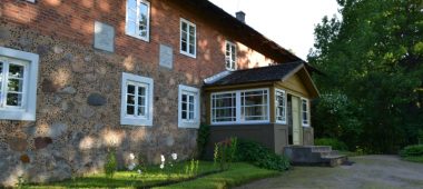 Мемориальный музей Эмиля Дарзиньша и Яниса Судрабкалнса «Яняскола»