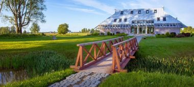 Новый дом собраний в Склидже — библиотека