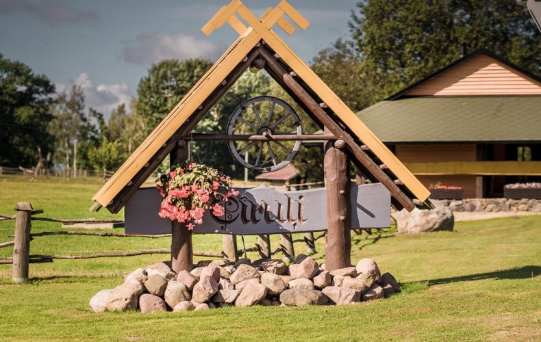 Aizpute-cirulu-zoo-2