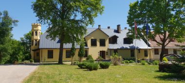 Усадьба Биксере — музей древностей, парк со скульптурами