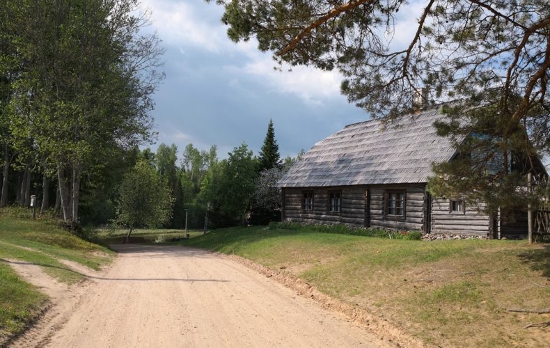 Музей Виктора Kирпa в волости Калцемпю