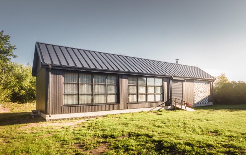 tiklu_maja_pavilosta