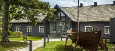 Дом собраний Колка Ливс